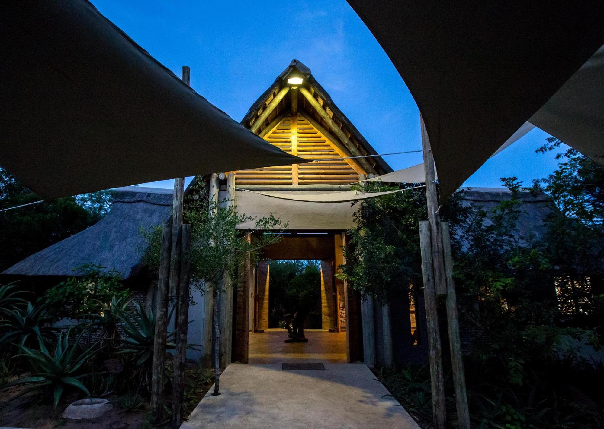 Royal Thonga Safari Lodge Sihangwane Exterior foto